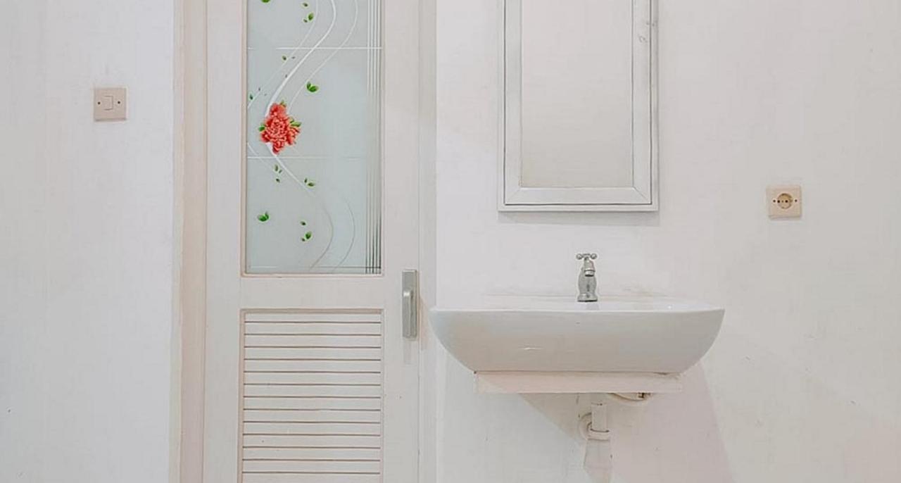 Reddoorz @ Tongas Probolinggo Hotel Bagian luar foto